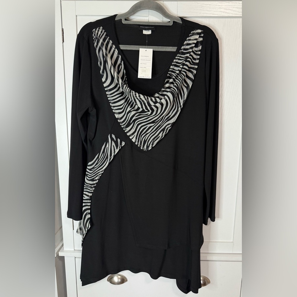 NWT Sea & Anchor Zebra Print Asymmetrical Tunic Top Womens L Made in USA Black